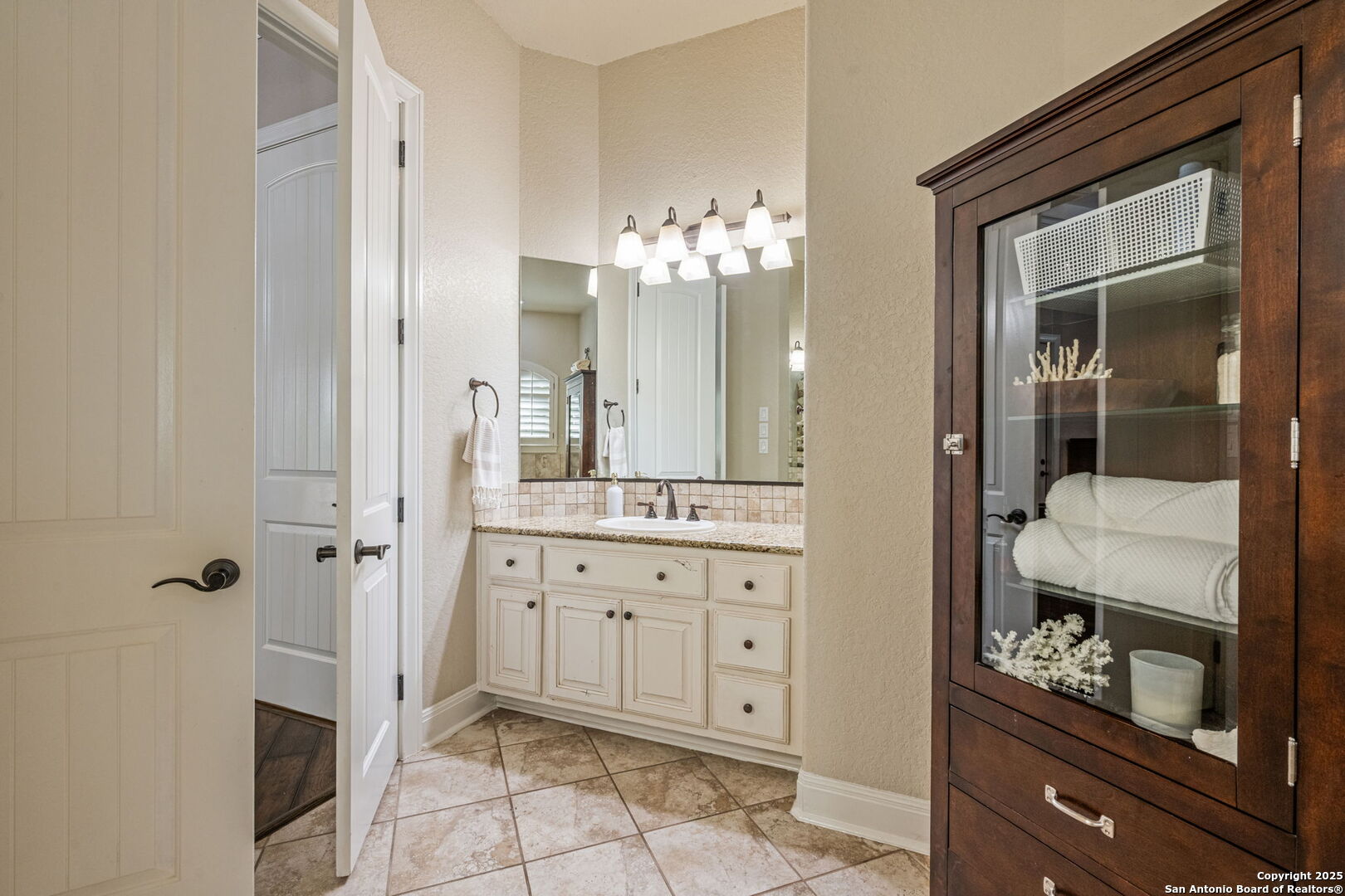 27643 Oak Brook Way Boerne TX 78015