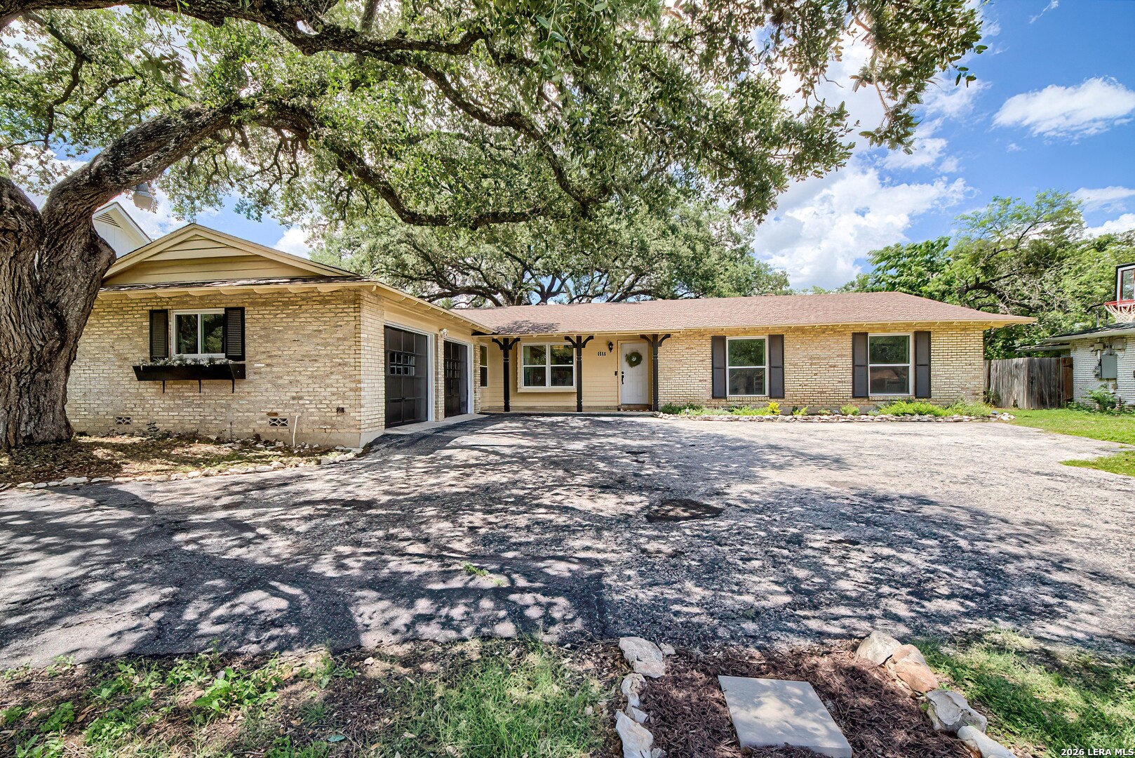 1111 Grey Oak Drive San Antonio TX 78213