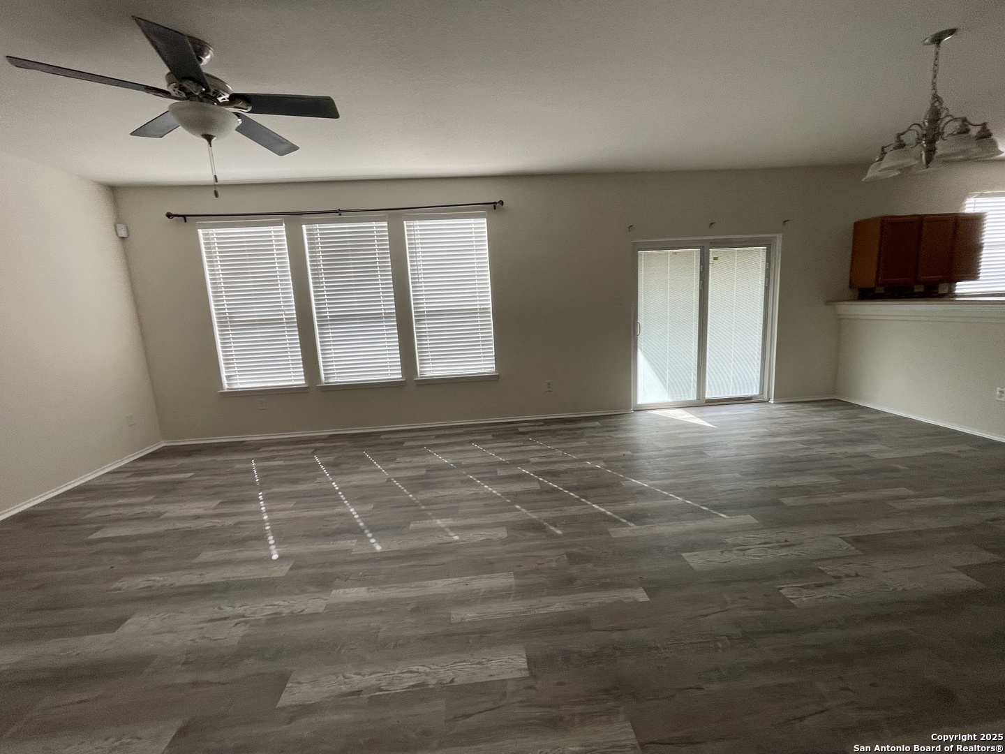 11111 Denae Live Oak TX 78233