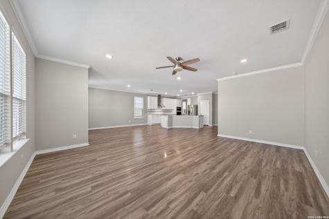 437 Landmark Stone Cibolo TX 78108