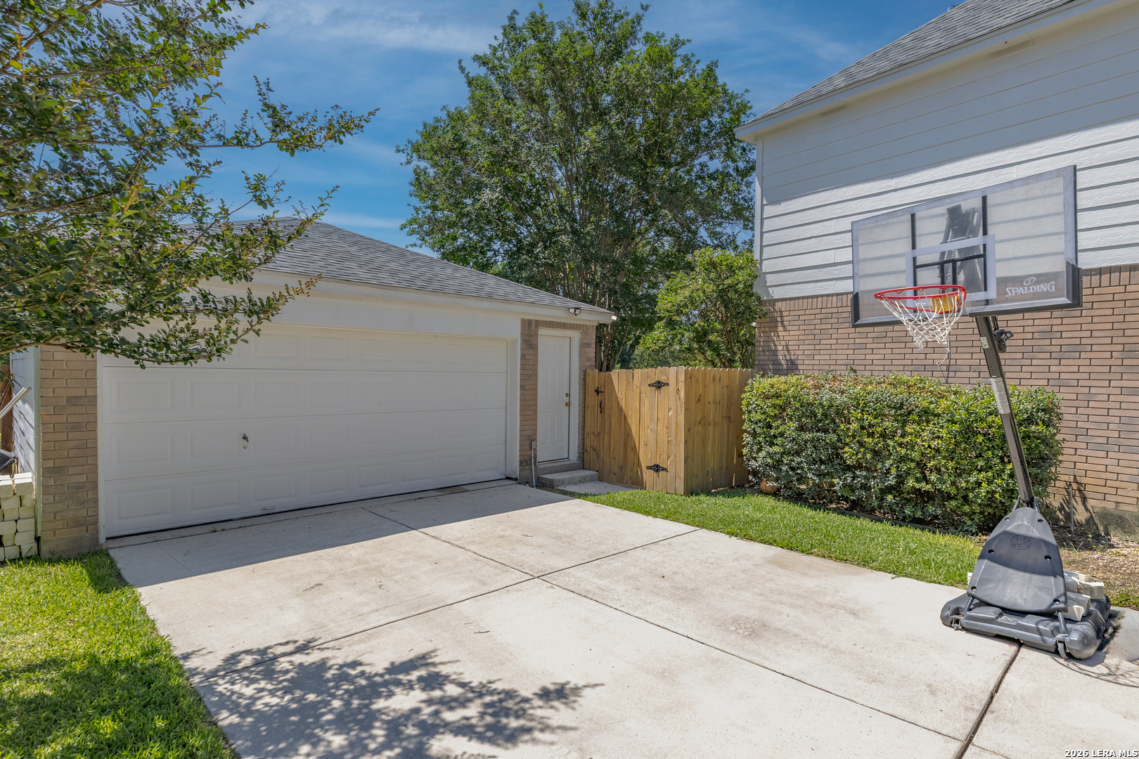 1204 Dimrock Schertz TX 78154