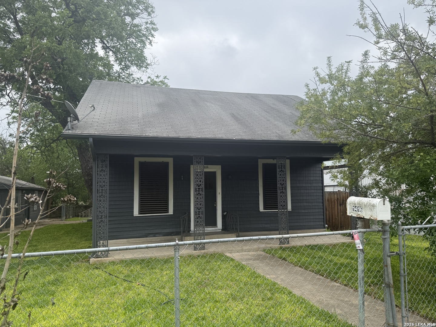 1416 N Trinity Street San Antonio TX 78207