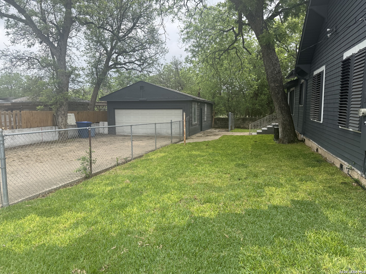 1416 N Trinity Street San Antonio TX 78207