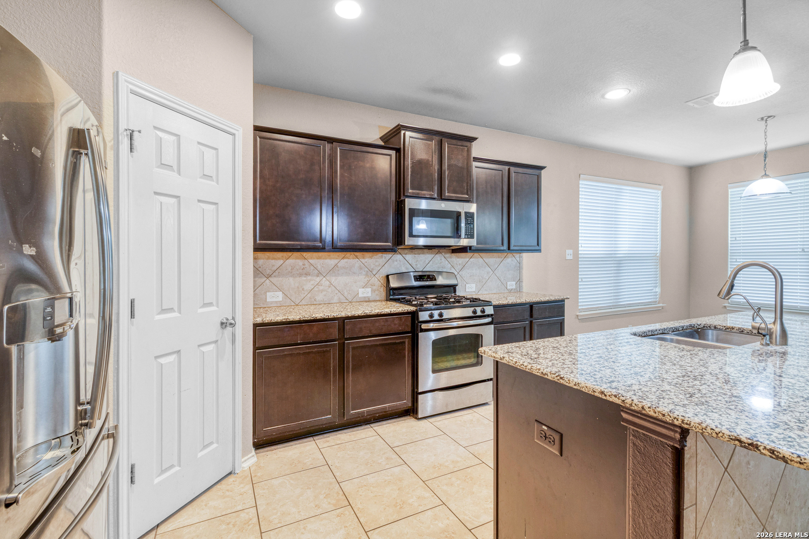 8715 Dove Oak Lane San Antonio TX 78254