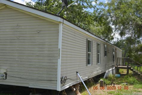 1104 Magnolia Street Jourdanton TX 78026
