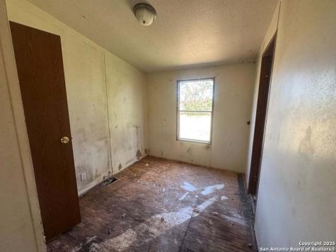 2907 Southern Breeze Hondo TX 78861