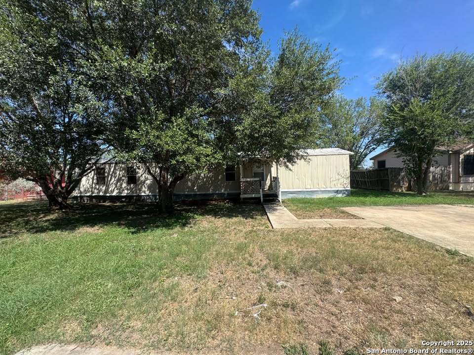 2907 Southern Breeze Hondo TX 78861