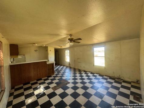 2907 Southern Breeze Hondo TX 78861