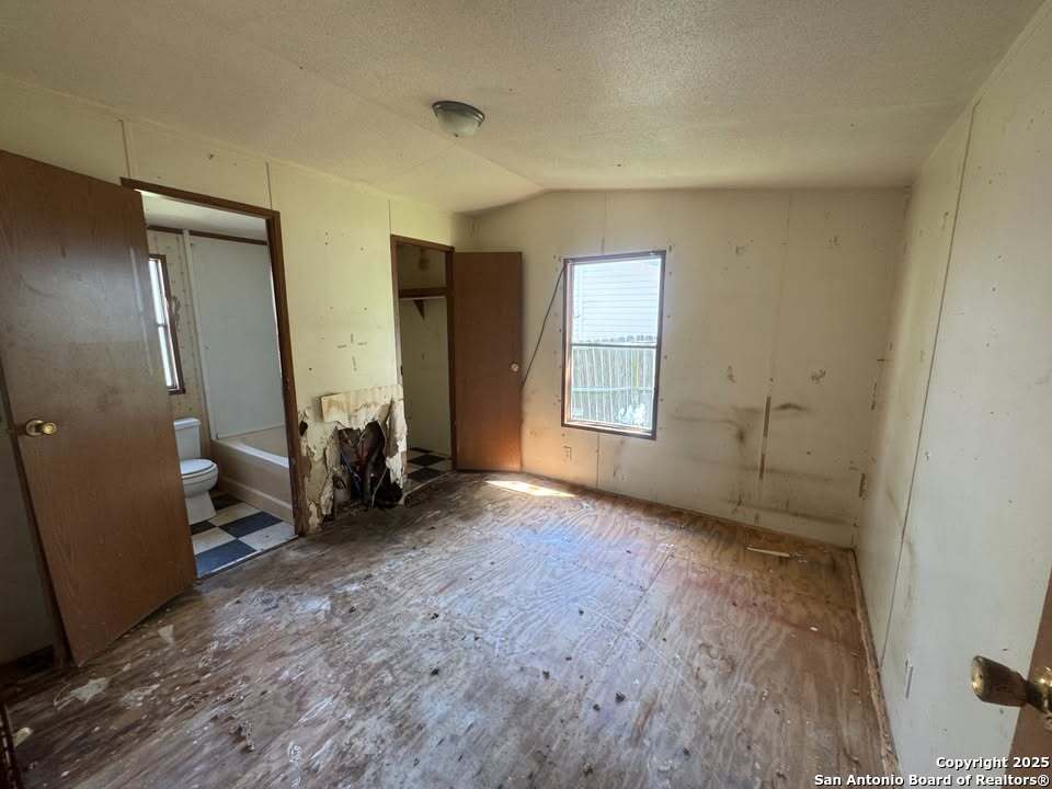 2907 Southern Breeze Hondo TX 78861
