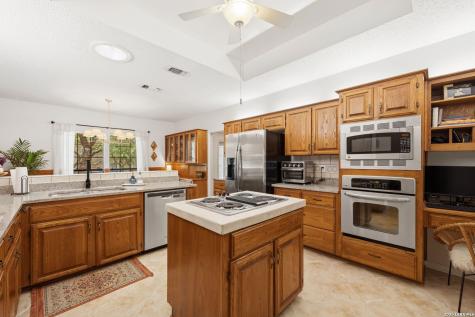 13102 N Hunters Circle San Antonio TX 78230
