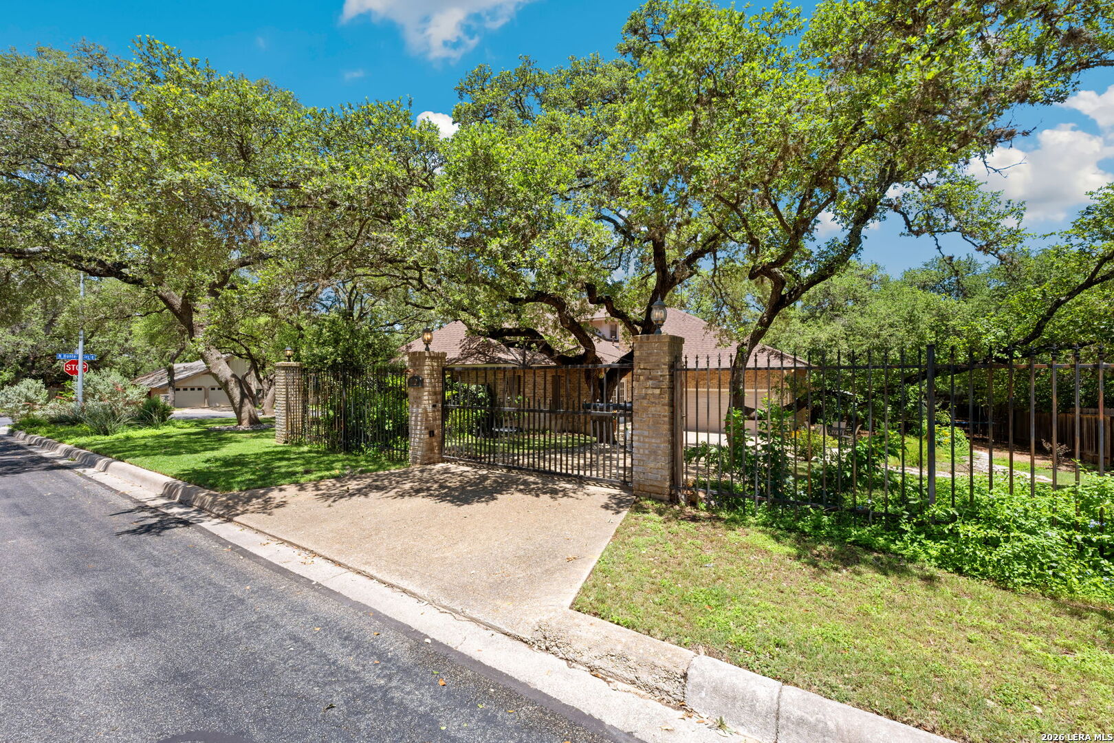 13102 N Hunters Circle San Antonio TX 78230