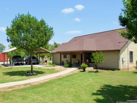 12365 Rudolph Road Atascosa TX 78002