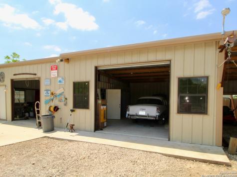 12365 Rudolph Road Atascosa TX 78002