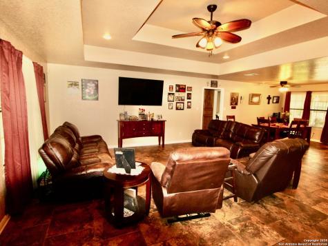 12365 Rudolph Road Atascosa TX 78002