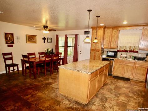 12365 Rudolph Road Atascosa TX 78002
