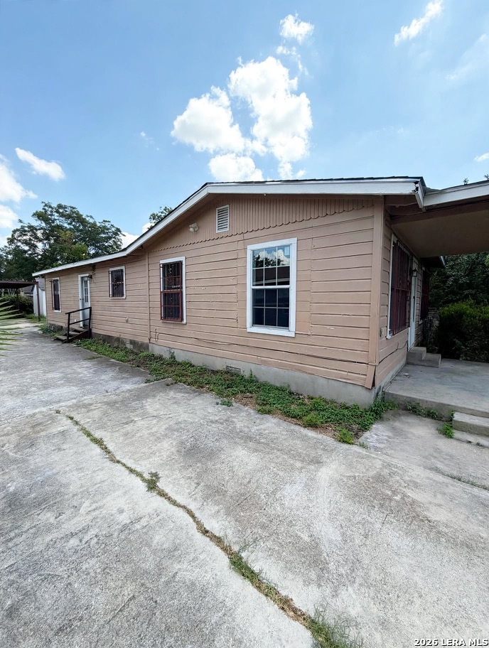 406 S San Gabriel Avenue San Antonio TX 78237