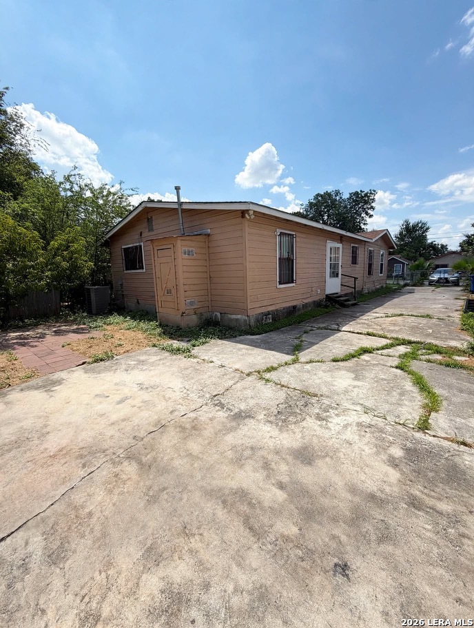 406 S San Gabriel Avenue San Antonio TX 78237