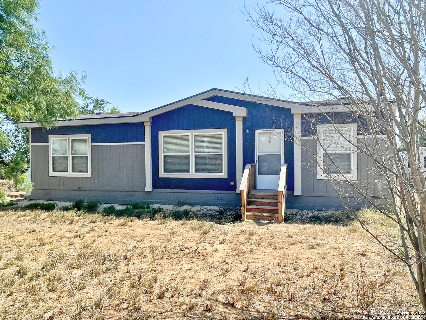 1122 Dugosh Road Pleasanton TX 78064