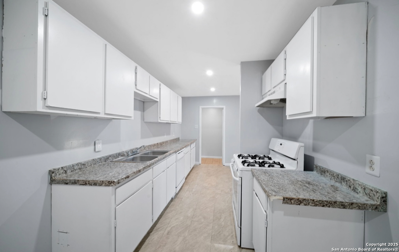 4118 Scarletoak Drive San Antonio TX 78220