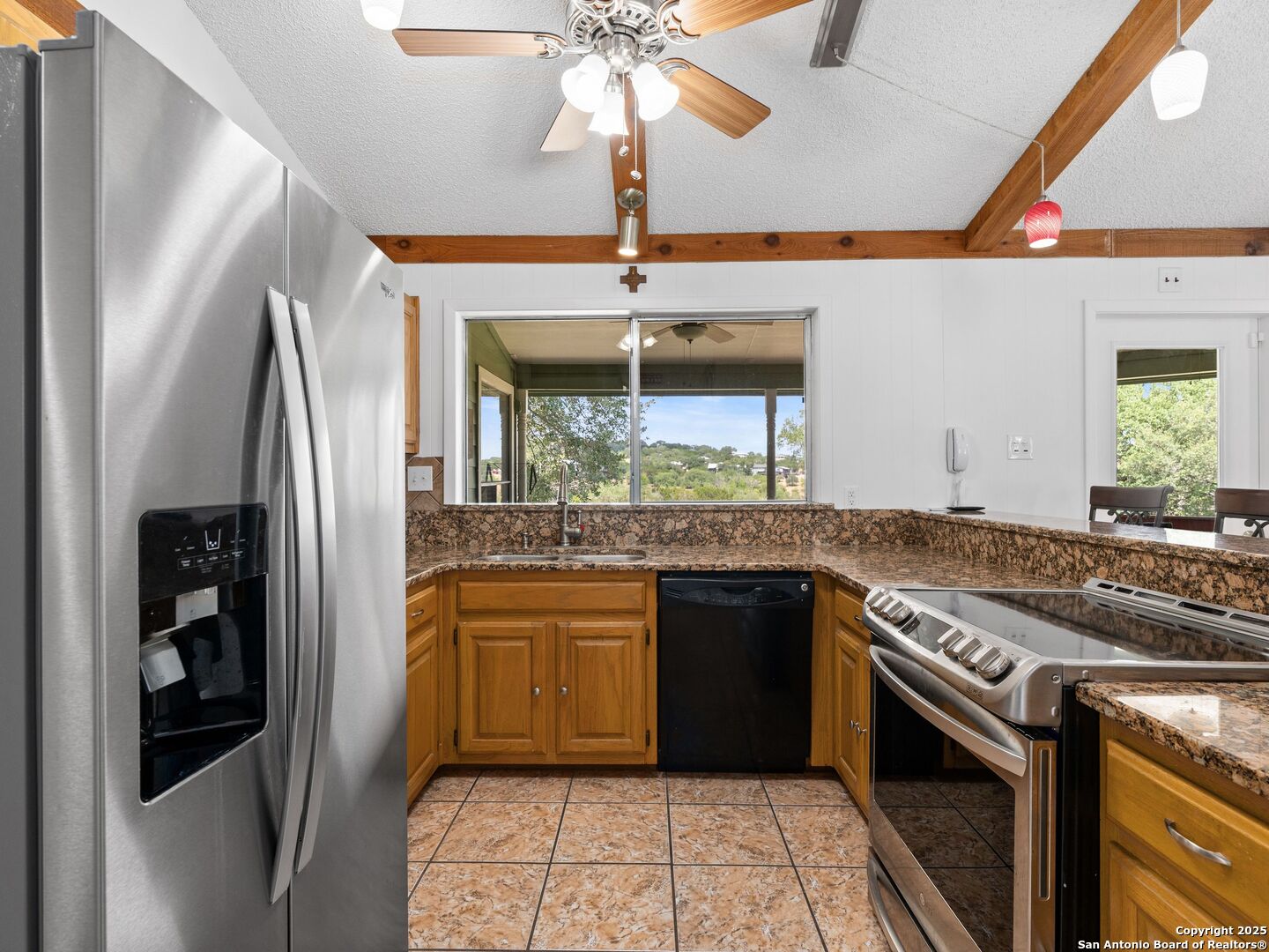 407 Nancy Canyon Lake TX 78133