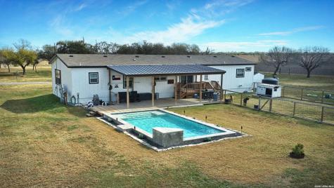 7017 County Road 2253 Sinton TX 78387