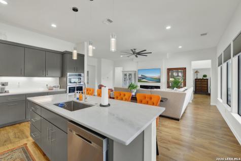 105 N John Bird Blanco TX 78606