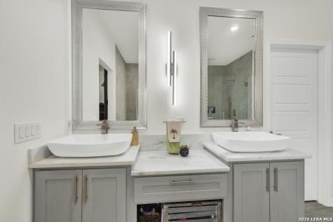 105 N John Bird Blanco TX 78606