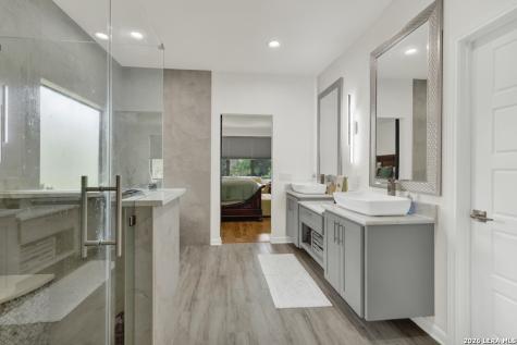 105 N John Bird Blanco TX 78606