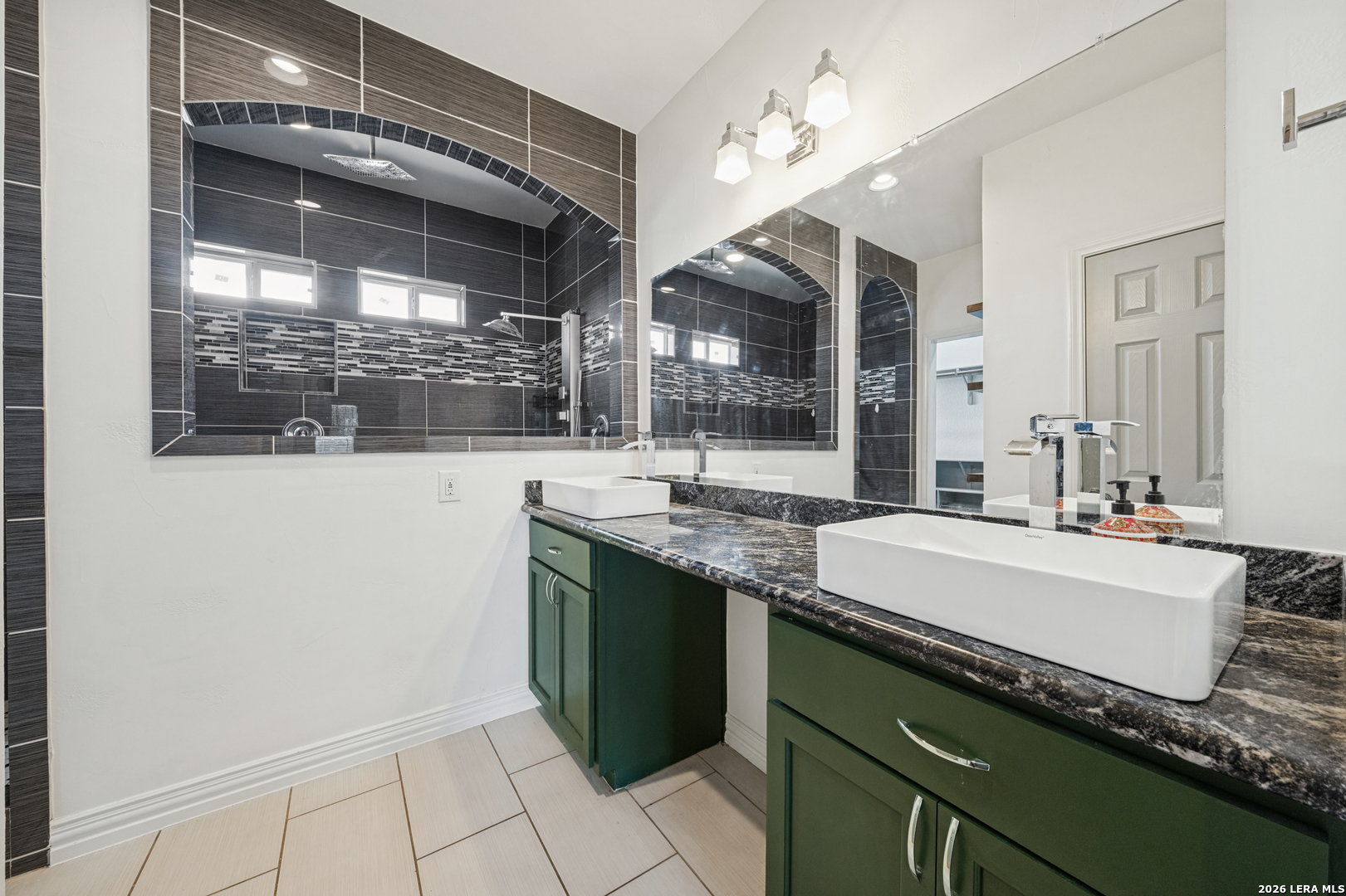 25375 Whispering Winds Drive San Antonio TX 78264