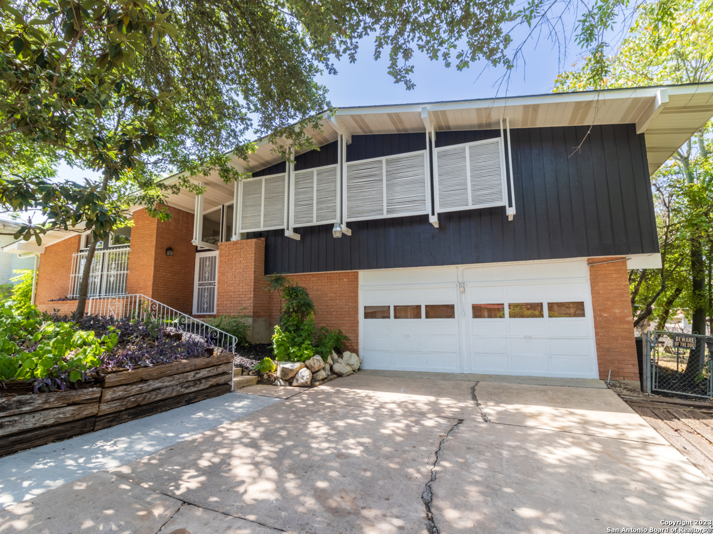 6410 Dove Hill Drive San Antonio TX 78238