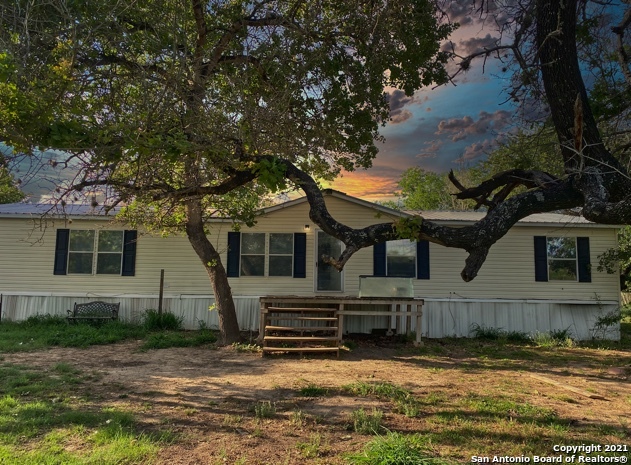 1030 Spur Ridge San Antonio TX 78264
