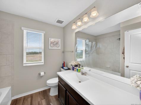 2902 Daisy Meadow New Braunfels TX 78130