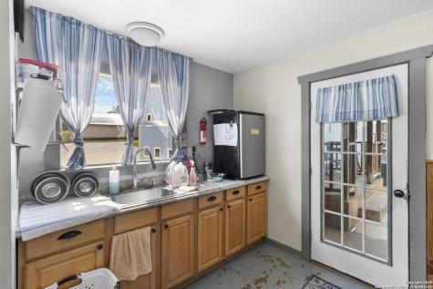 59 Segner Fredericksburg TX 78624
