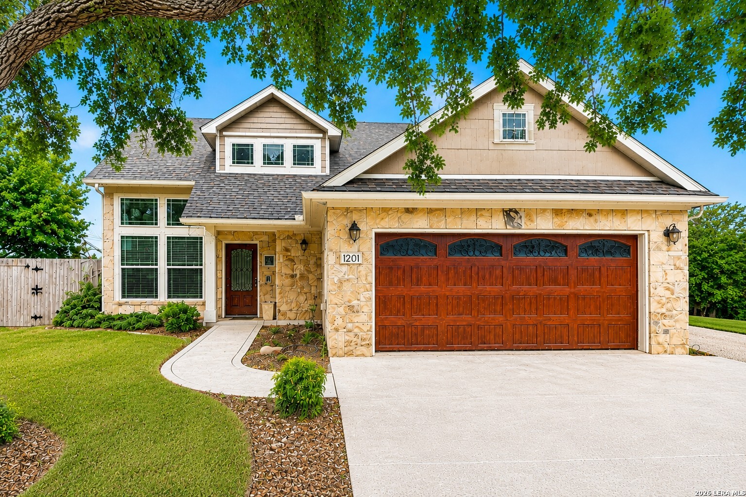 1201 Doe Run Hollow Fredericksburg TX 78624