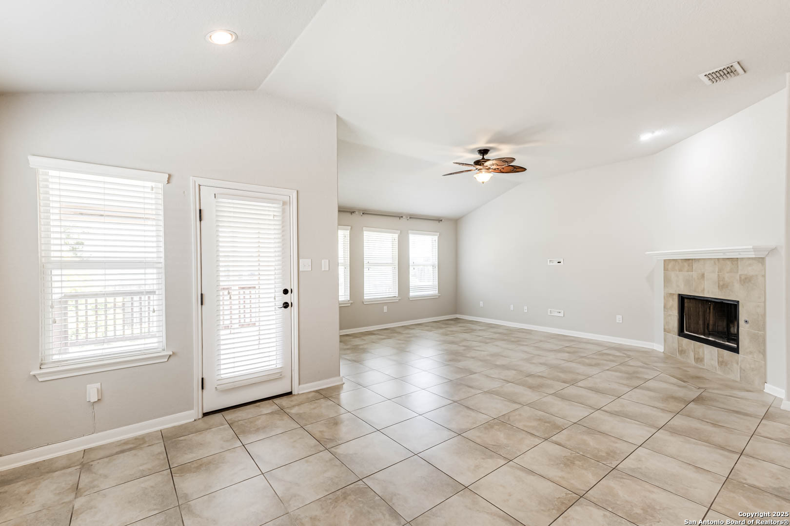 23702 Misty Peak San Antonio TX 78258