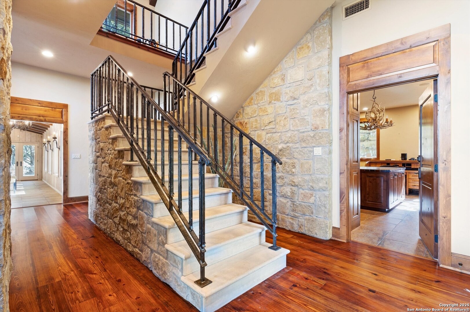 556 Cliff View Loop Harper TX 78631