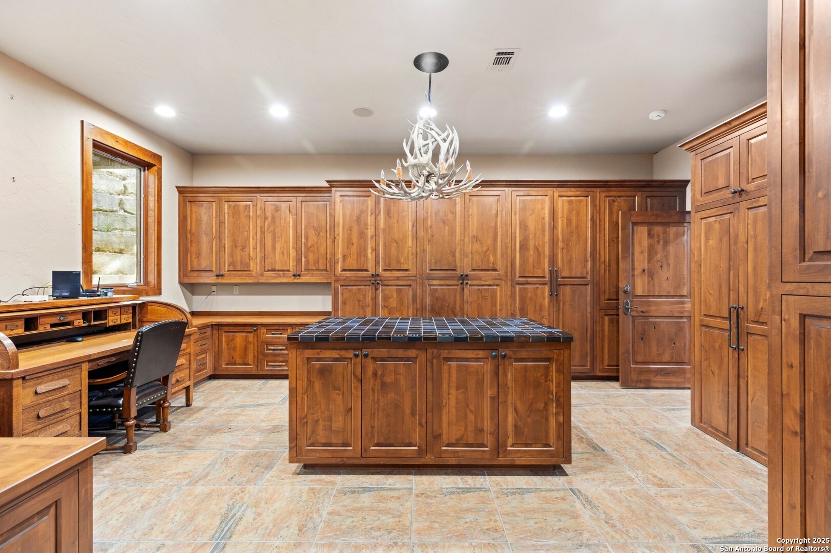 556 Cliff View Loop Harper TX 78631