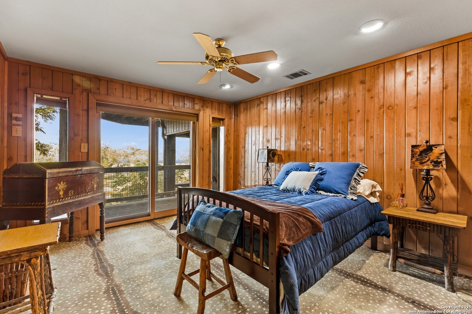 556 Cliff View Loop Harper TX 78631
