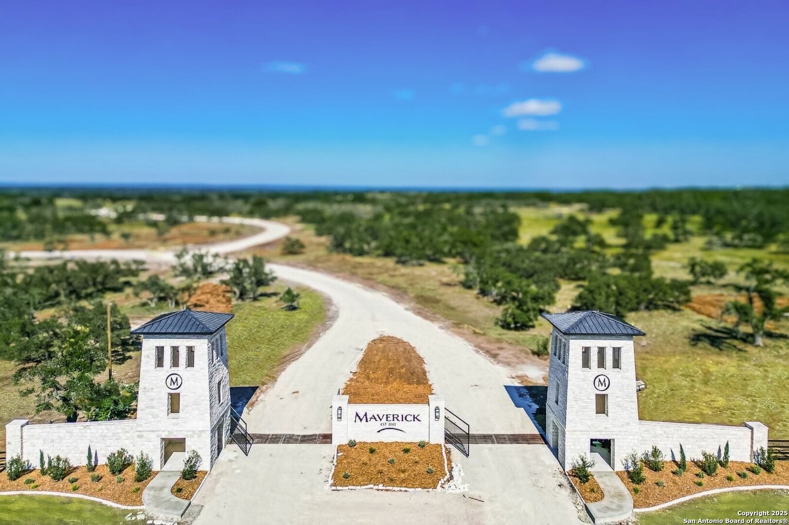 556 Cliff View Loop Harper TX 78631
