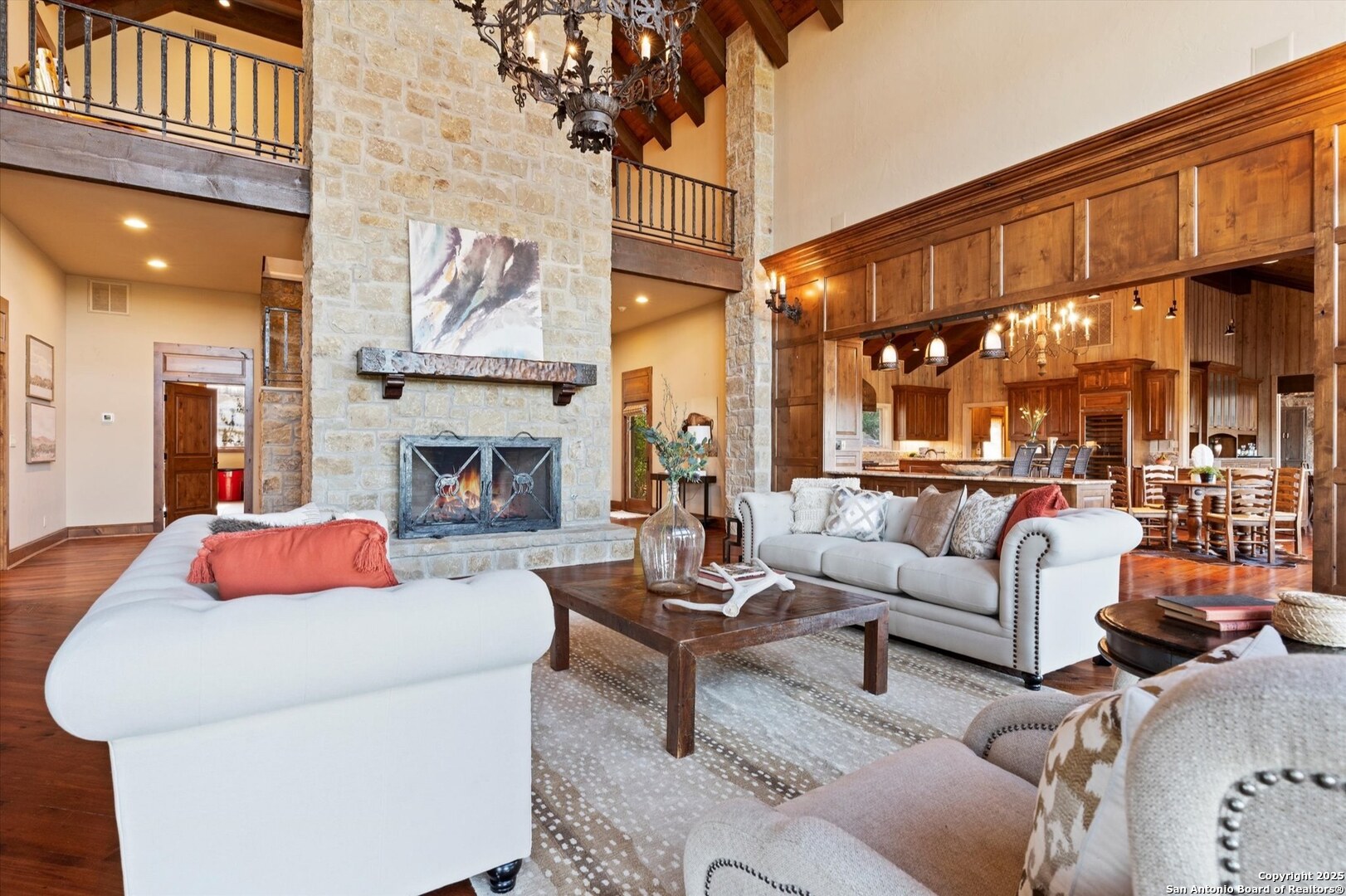 556 Cliff View Loop Harper TX 78631