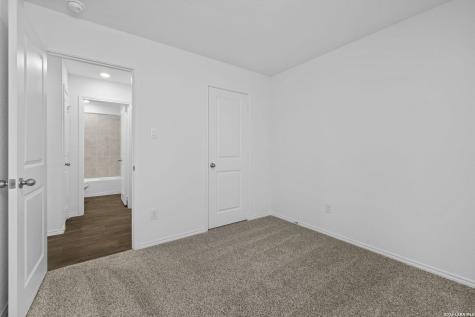 12552 Spoor Valley Converse TX 78109