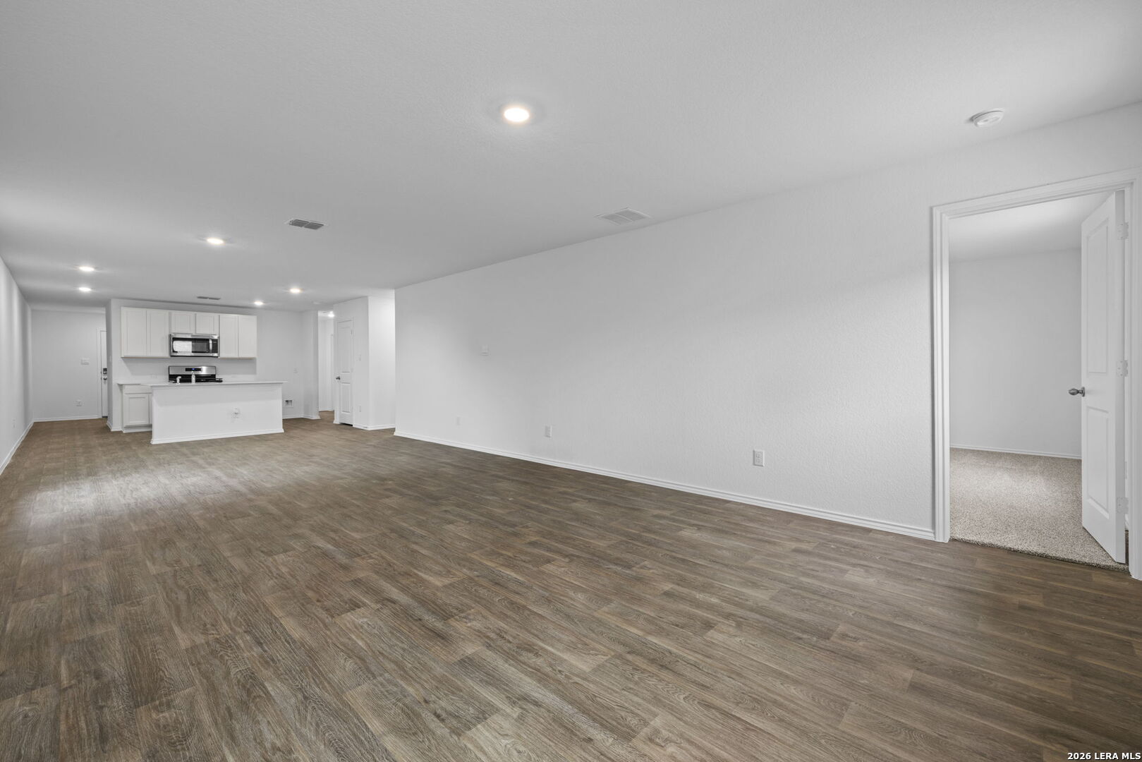 12552 Spoor Valley Converse TX 78109