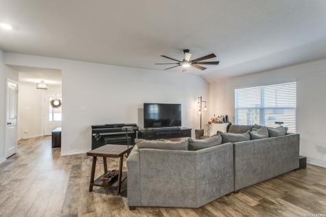 155 Firetail San Antonio TX 78253