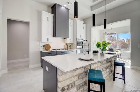 981 Jenny Leigh Trail Bulverde TX 78163