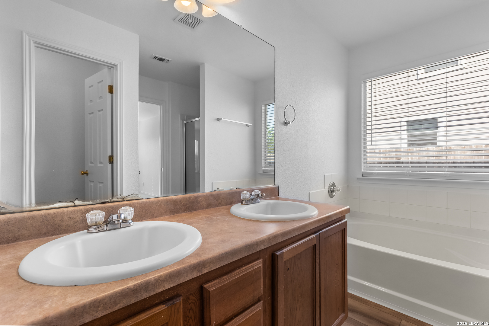 2142 Red Rock Crossing San Antonio TX 78245