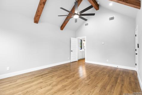 181 Deerwood Circle Bandera TX 78003
