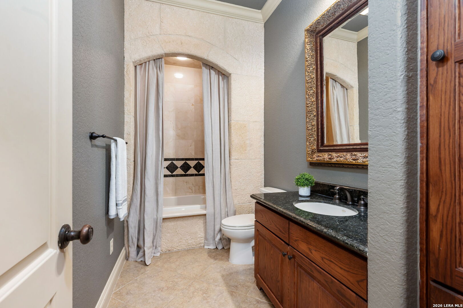 4 Cobham Way San Antonio TX 78218