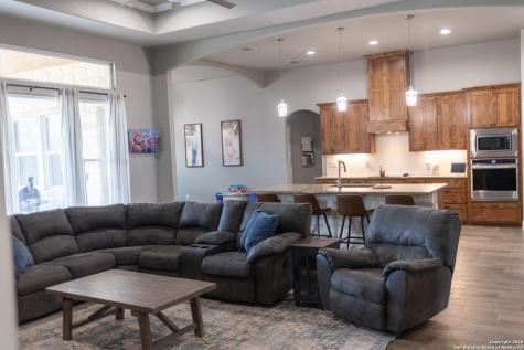 113 Ava Ridge La Vernia TX 78121