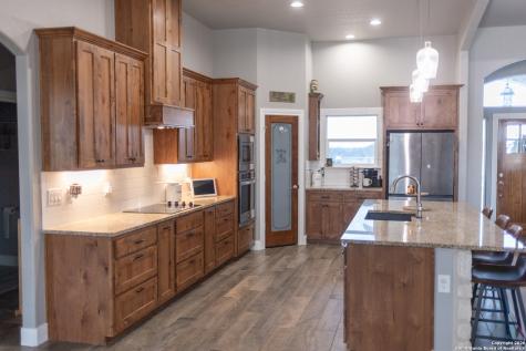 113 Ava Ridge La Vernia TX 78121