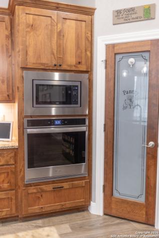 113 Ava Ridge La Vernia TX 78121